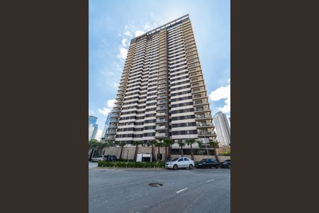 Apartamento à venda com 112m², 3 quartos e 2 vagas Apartamento à venda com 112m², 3 quartos e 2 vagasFachada