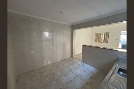 Cozinha de casa para alugar com 2 quartos, 130m² em Vila Robertina, São Paulo