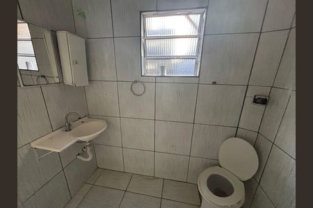 Banheiro de casa para alugar com 2 quartos, 130m² em Vila Robertina, São Paulo