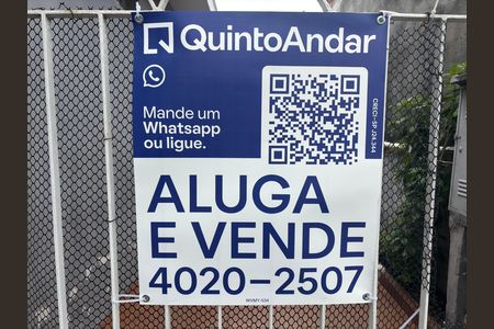 Casa para alugar com 130m², 2 quartos e 1 vaga Casa para alugar com 130m², 2 quartos e 1 vagaFachada