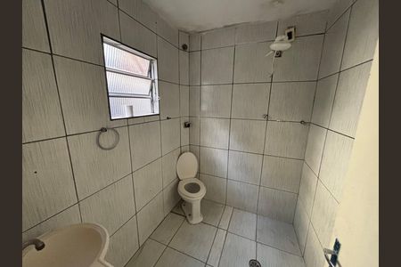 Banheiro de casa para alugar com 2 quartos, 130m² em Vila Robertina, São Paulo