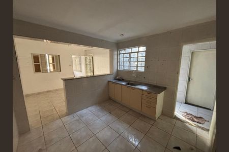 Cozinha de casa para alugar com 2 quartos, 130m² em Vila Robertina, São Paulo