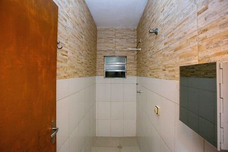 Banheiro de casa para alugar com 1 quarto, 40m² em Serraria, Diadema