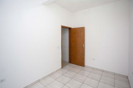Quarto de casa para alugar com 1 quarto, 40m² em Serraria, Diadema