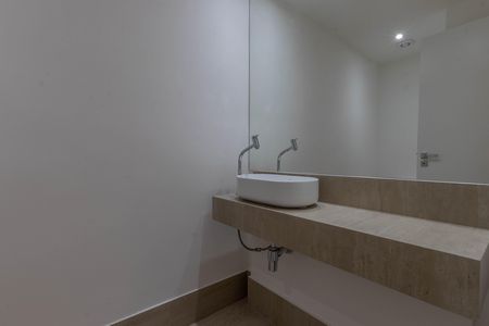 Apartamento para alugar com 108m², 3 quartos e 2 vagas Apartamento para alugar com 108m², 3 quartos e 2 vagasLavabo