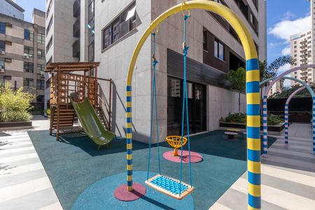 Apartamento para alugar com 108m², 3 quartos e 2 vagas Apartamento para alugar com 108m², 3 quartos e 2 vagasÁrea comum - Playground