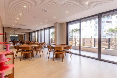 Apartamento para alugar com 108m², 3 quartos e 2 vagas Apartamento para alugar com 108m², 3 quartos e 2 vagasÁrea comum - Salão de festas