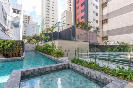 Apartamento para alugar com 108m², 3 quartos e 2 vagas Apartamento para alugar com 108m², 3 quartos e 2 vagasÁrea comum - Piscina