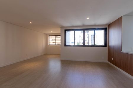 Apartamento para alugar com 108m², 3 quartos e 2 vagas Apartamento para alugar com 108m², 3 quartos e 2 vagasSala