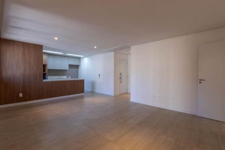 Apartamento para alugar com 108m², 3 quartos e 2 vagas Apartamento para alugar com 108m², 3 quartos e 2 vagasSala