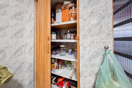 Casa à venda com 150m², 2 quartos e 3 vagas Casa à venda com 150m², 2 quartos e 3 vagasCozinha
