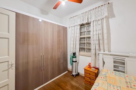 Casa à venda com 150m², 2 quartos e 3 vagas Casa à venda com 150m², 2 quartos e 3 vagasQuarto 1