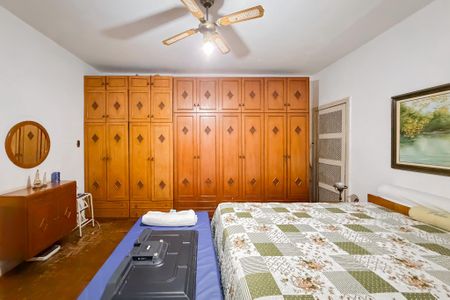 Casa à venda com 150m², 2 quartos e 3 vagas Casa à venda com 150m², 2 quartos e 3 vagasQuarto 2