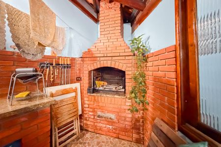Casa à venda com 150m², 2 quartos e 3 vagas Casa à venda com 150m², 2 quartos e 3 vagasÁrea Externa - Churrasqueira