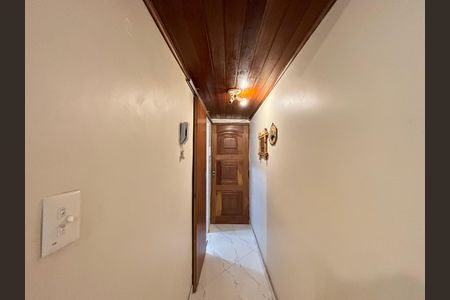 Sala - hall de entrada - corredor de acesso de apartamento para alugar com 1 quarto, 30m² em Copacabana, Rio de Janeiro