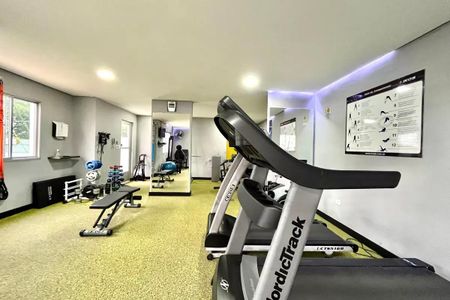 Apartamento à venda com 61m², 2 quartos e 2 vagas Apartamento à venda com 61m², 2 quartos e 2 vagasÁrea comum - Academia