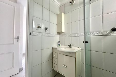 Apartamento à venda com 61m², 2 quartos e 2 vagas Apartamento à venda com 61m², 2 quartos e 2 vagasBanheiro da Suíte