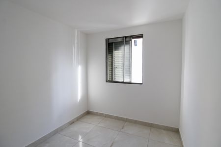 Quarto 2 de apartamento para alugar com 2 quartos, 48m² em Jardim Raposo Tavares, São Paulo