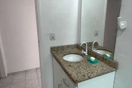 Apartamento para alugar com 47m², 1 quarto e 1 vaga Apartamento para alugar com 47m², 1 quarto e 1 vagaBanheiro