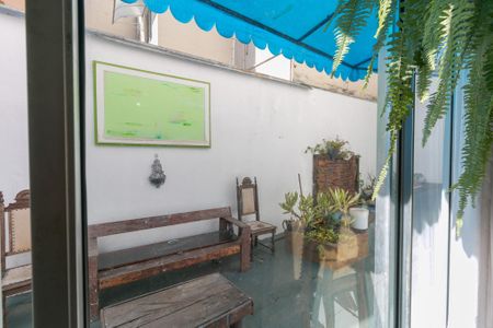 Casa de condomínio à venda com 202m², 3 quartos e 1 vaga
