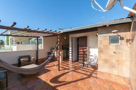 Casa de condomínio à venda com 202m², 3 quartos e 1 vaga