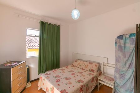 Casa de condomínio à venda com 202m², 3 quartos e 1 vaga