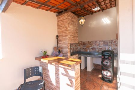 Casa de Condomínio à venda com 3 quartos, 202m² em Santa Amelia, Belo Horizonte