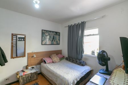 Casa de condomínio à venda com 202m², 3 quartos e 1 vaga
