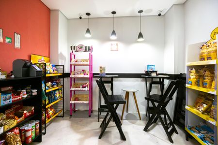 Apartamento à venda com 66m², 3 quartos e 1 vaga Apartamento à venda com 66m², 3 quartos e 1 vagaMercado