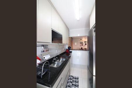 Apartamento à venda com 70m², 2 quartos e 1 vagaCozinha 