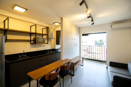 Studio para alugar com 32m², 1 quarto e 1 vaga Studio para alugar com 32m², 1 quarto e 1 vagaSala quarto e cozinha