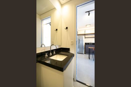 Studio para alugar com 32m², 1 quarto e 1 vaga Studio para alugar com 32m², 1 quarto e 1 vagaBanheiro