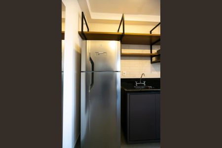 Studio para alugar com 32m², 1 quarto e 1 vaga Studio para alugar com 32m², 1 quarto e 1 vagaGeladeira