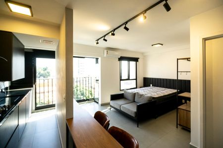 Studio para alugar com 32m², 1 quarto e 1 vaga Studio para alugar com 32m², 1 quarto e 1 vagaSala quarto e cozinha