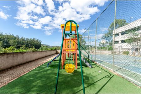 Apartamento para alugar com 37m², 2 quartos e 1 vaga Apartamento para alugar com 37m², 2 quartos e 1 vagaÁrea comum - Playground