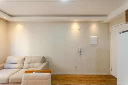 Sala de apartamento para alugar com 2 quartos, 37m² em Jardim Adelfiore, São Paulo