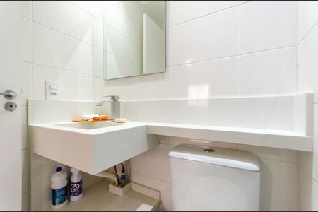 Apartamento para alugar com 37m², 2 quartos e 1 vaga Apartamento para alugar com 37m², 2 quartos e 1 vagaBanheiro