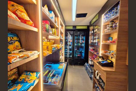 Studio à venda com 31m², 1 quarto e sem vaga Studio à venda com 31m², 1 quarto e sem vagaÁrea comum - mercado