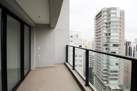 Studio à venda com 31m², 1 quarto e sem vaga Studio à venda com 31m², 1 quarto e sem vagaVaranda