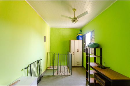 Casa à venda com 200m², 4 quartos e 4 vagasQuarto de serviço