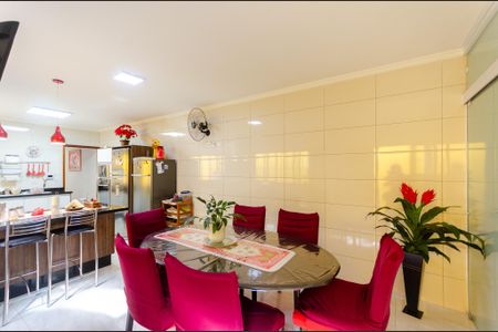 Casa à venda com 200m², 4 quartos e 4 vagasCozinha