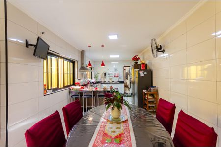 Casa à venda com 200m², 4 quartos e 4 vagasCozinha
