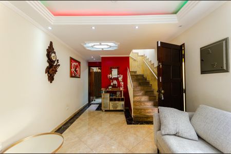 Casa à venda com 200m², 4 quartos e 4 vagasSala