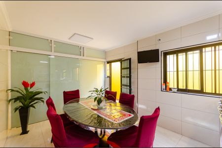 Casa à venda com 200m², 4 quartos e 4 vagasCozinha