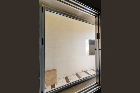 Casa à venda com 200m², 4 quartos e 4 vagasQuarto 1 - Janela