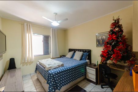 Quarto 1 de casa à venda com 4 quartos, 200m² em Vila Francos, São Paulo