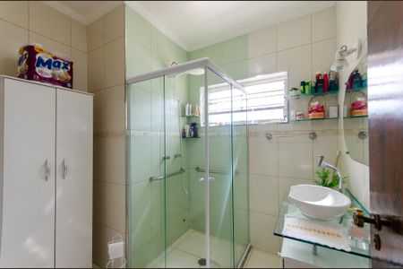 Casa à venda com 200m², 4 quartos e 4 vagasSuíte - Banheiro