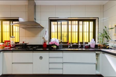 Casa à venda com 200m², 4 quartos e 4 vagasCozinha
