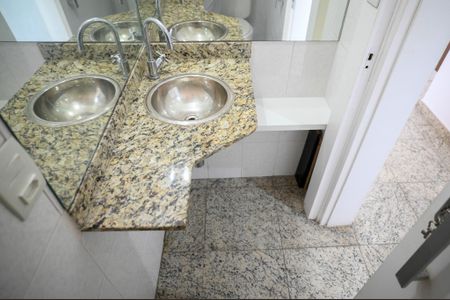 Apartamento para alugar com 90m², 2 quartos e 1 vaga Apartamento para alugar com 90m², 2 quartos e 1 vagaLavabo