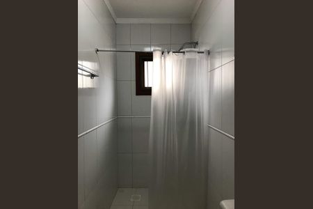 Casa à venda com 121m², 2 quartos e 1 vagaBanheiro